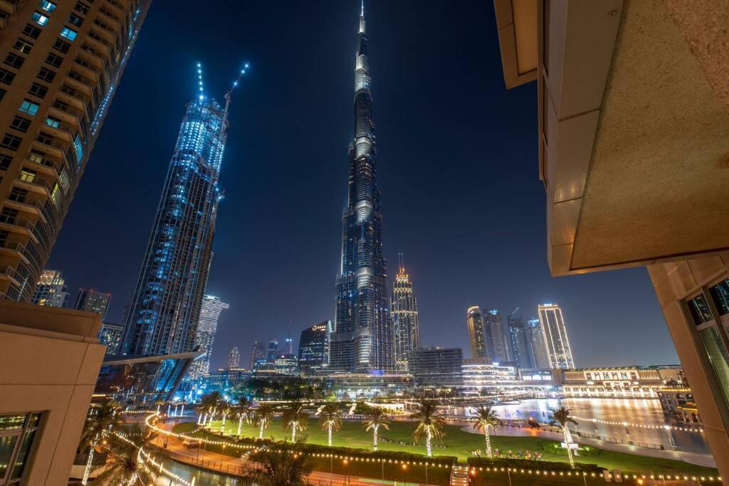 First Class 2Br With Full Burj Khalifa And Fountain View Dubaj Kültér fotó