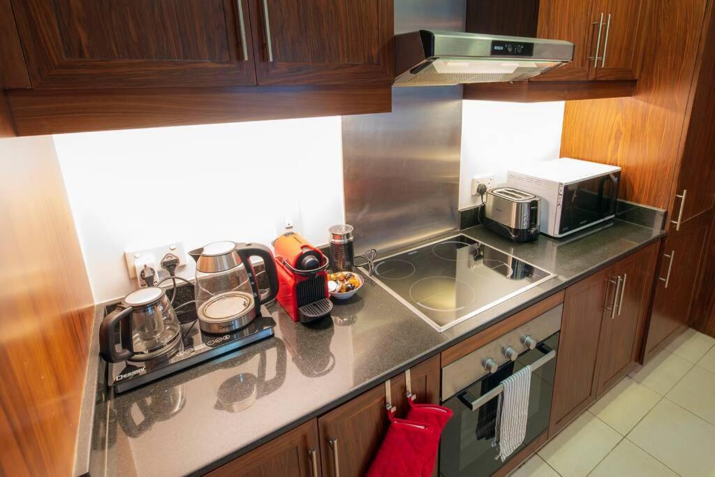 First Class 2Br With Full Burj Khalifa And Fountain View Dubaj Kültér fotó